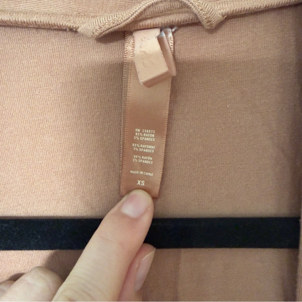 Skims sleep knit robe in Camel - Picture 4 of 6